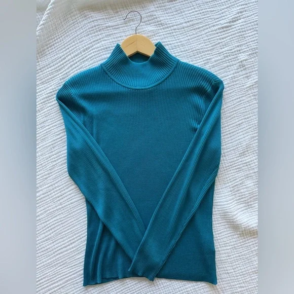 Nordstrom 100% Silk Teal Ribbed Knit Top - Picture 2 of 7
